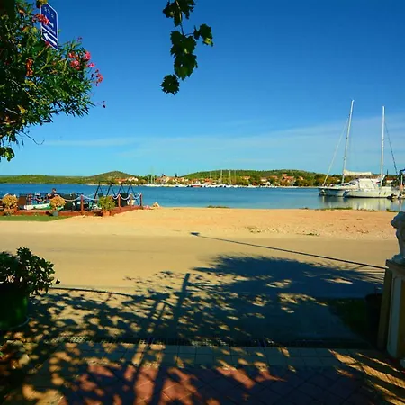 Zora Sibenik